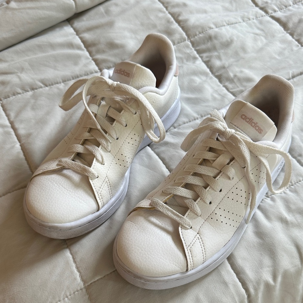 Adidas Women's Off-White Sneakers